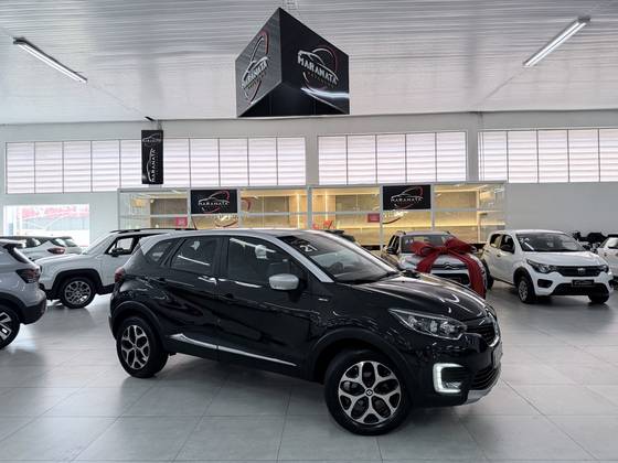 RENAULT CAPTUR 1.6 16V SCE FLEX BOSE X-TRONIC RENAULT CAPTUR 1.6 16V SCE FLEX BOSE X-TRONIC